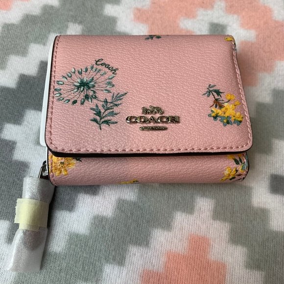 Coach Handbags - Coach Trifold Wallet